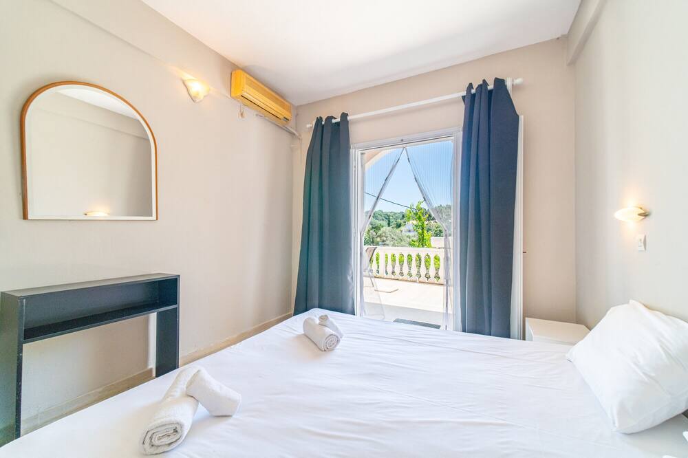 Photo of Bedroom in Gardenos