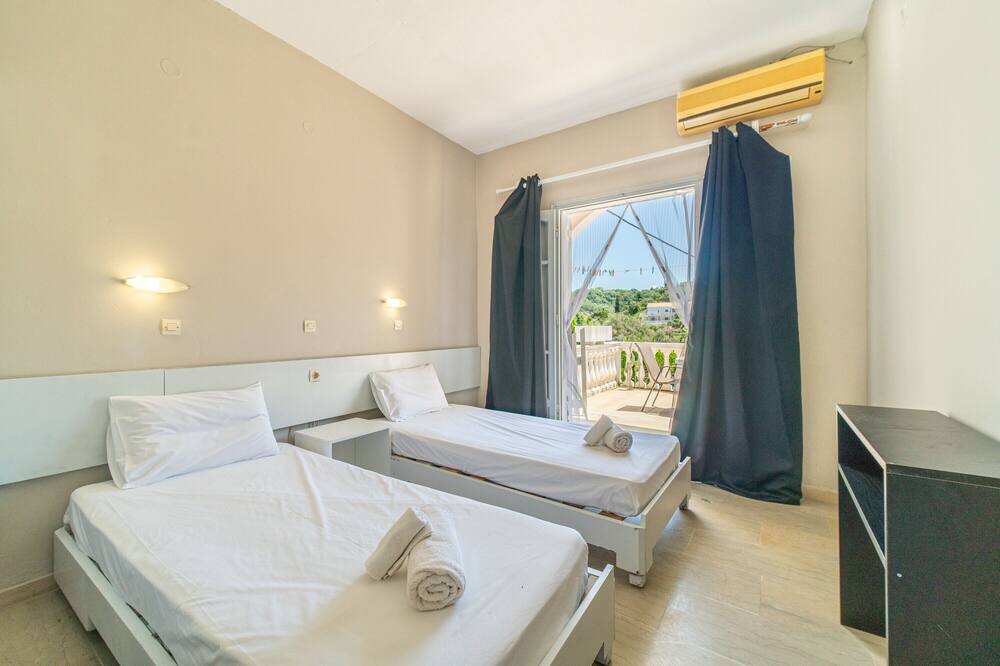 Photo of Bedroom in Gardenos