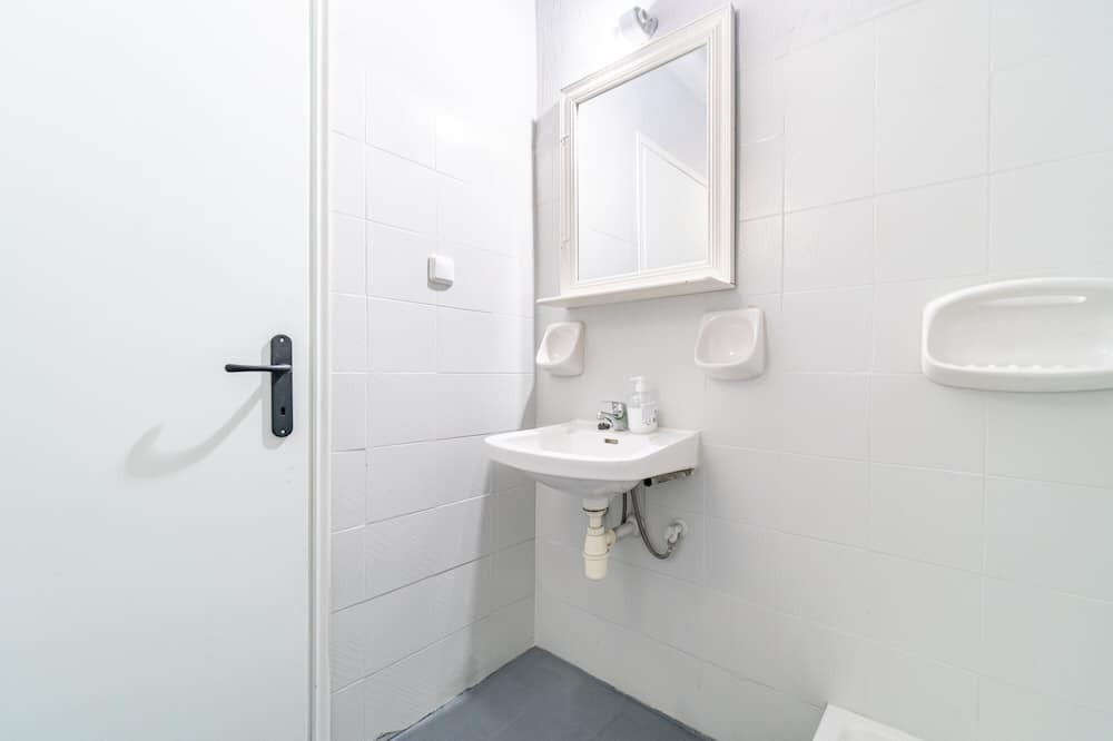 Photo of Bathroom in Gardenos