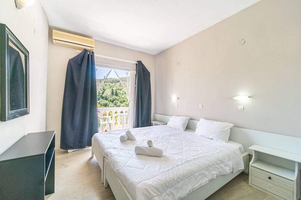 Photo of Bedroom in Gardenos