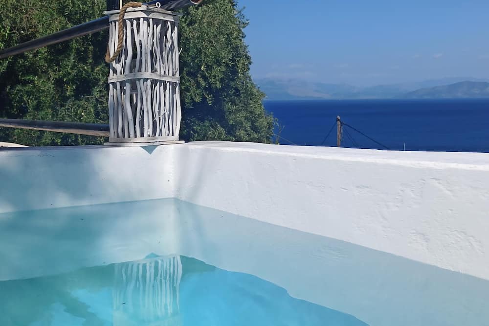 Photo of Patio Balcony in Perama