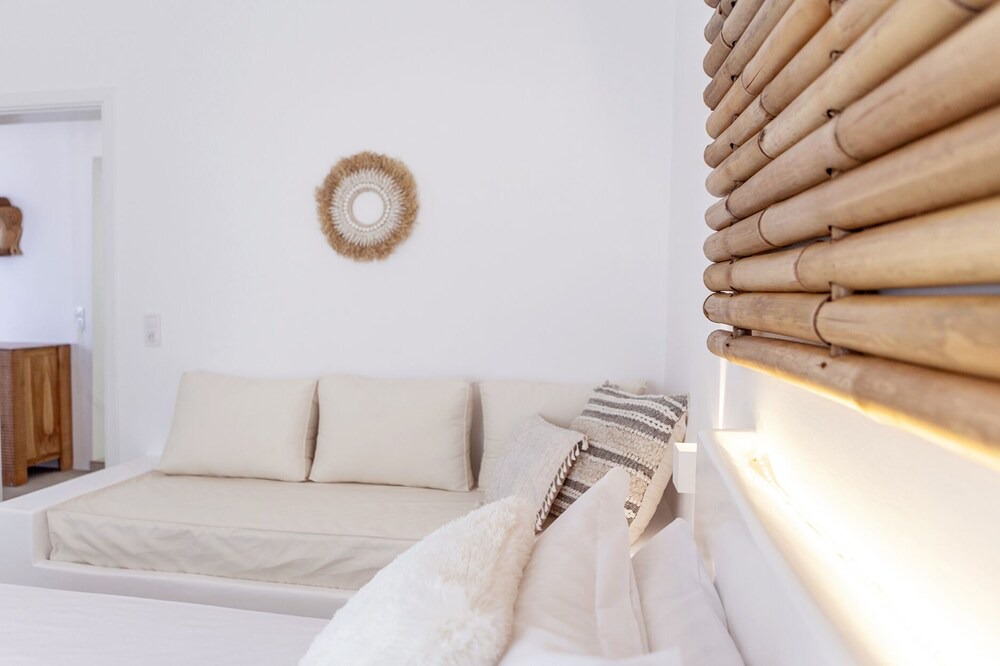 Photo of Bedroom in Milos