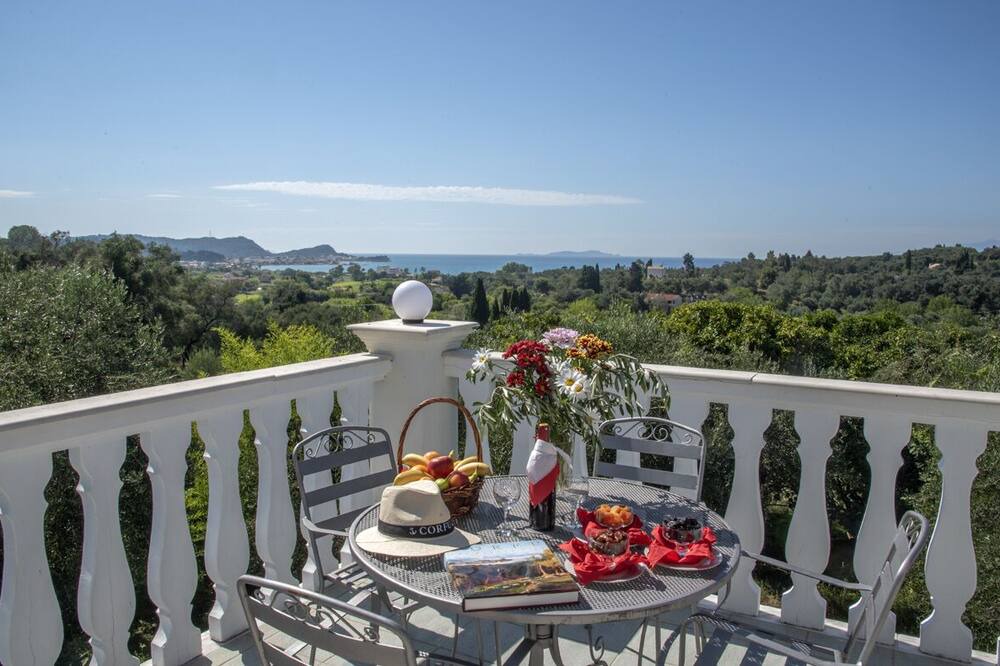 Photo of Patio Balcony in Termenades