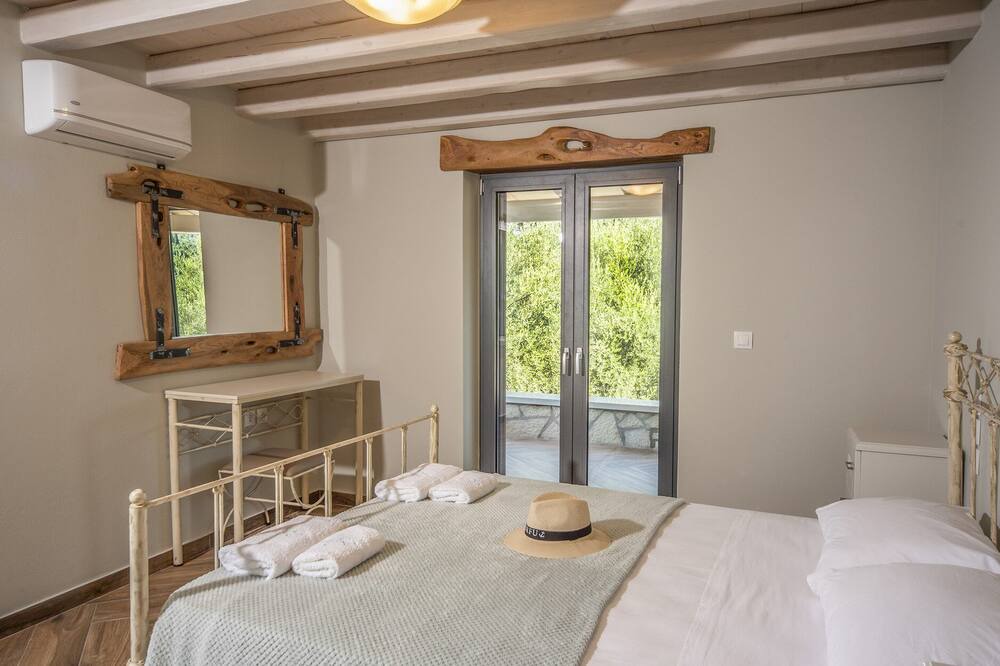 Photo of Bedroom in Termenades