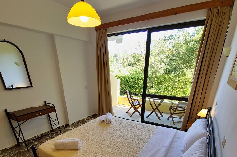 Photo of Bedroom in Melikia