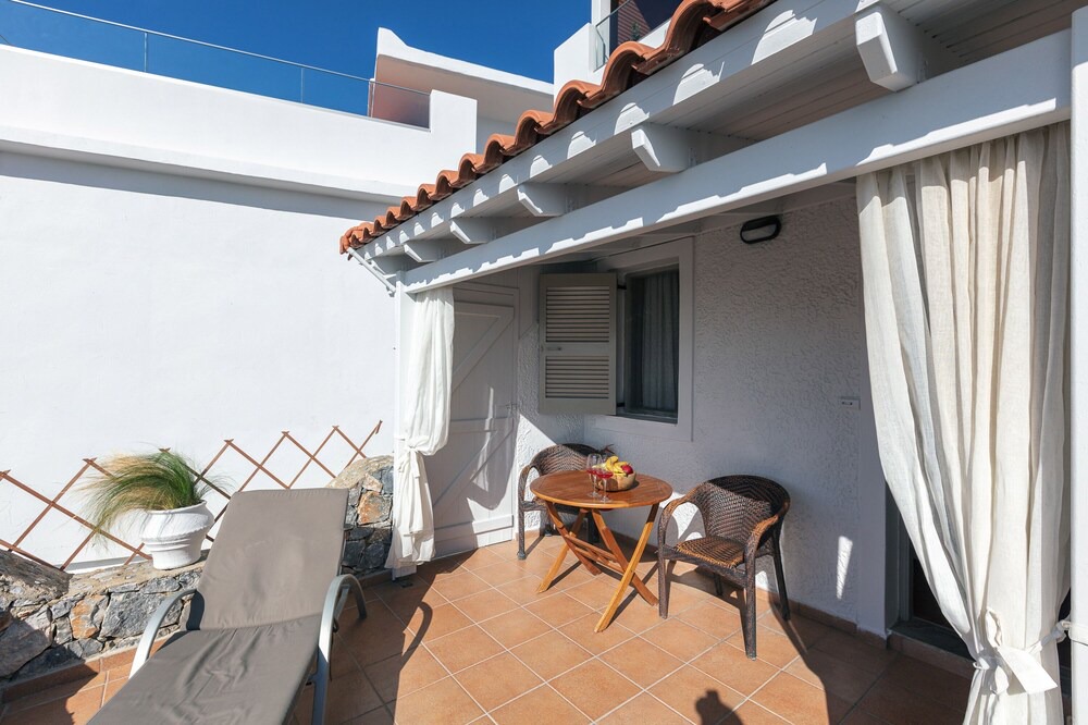 Photo of Outdoor in Mirthios