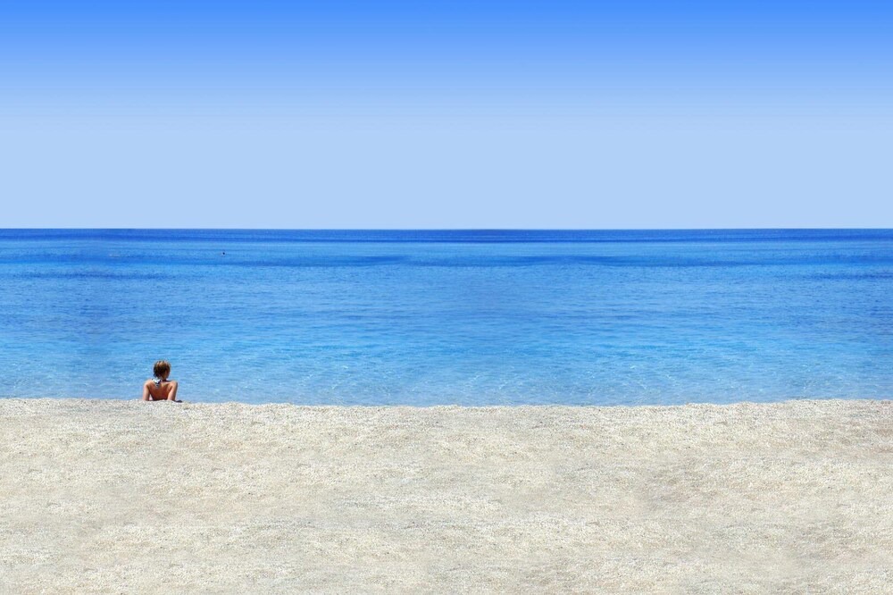 Photo of Others in Mirthios