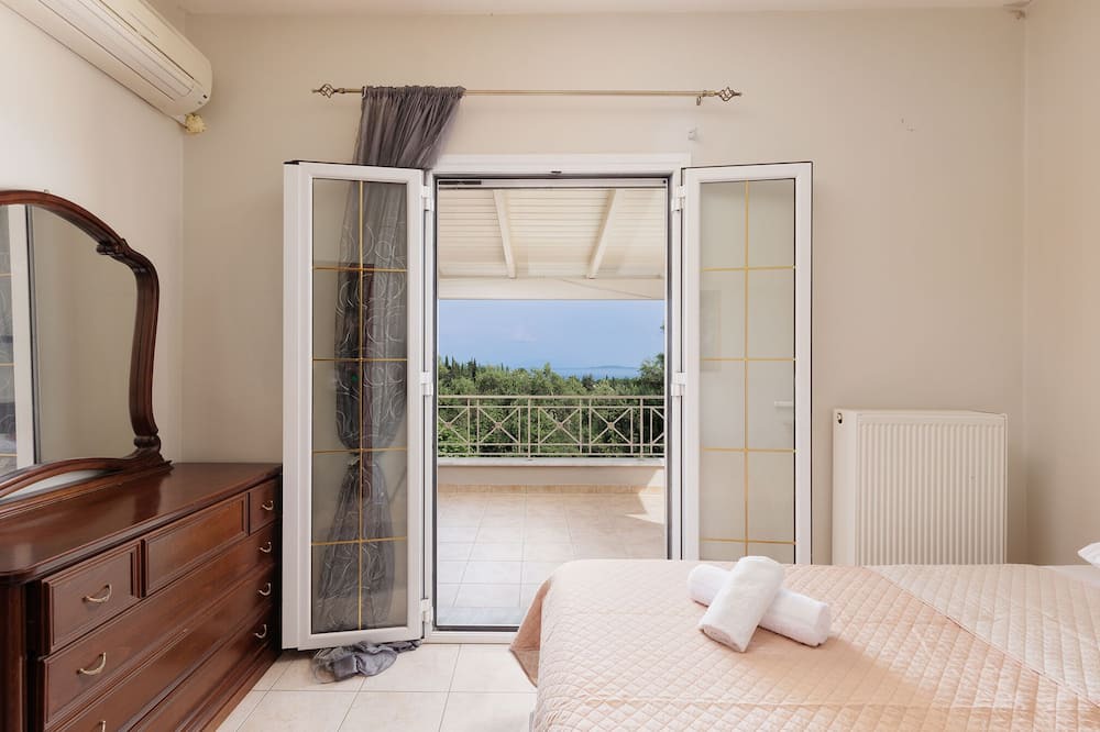 Photo of Bedroom in Kato Korakiana