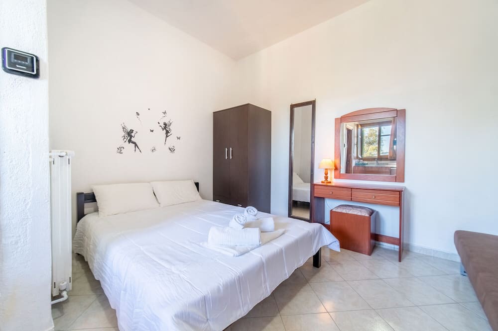 Photo of Bedroom in Vatos