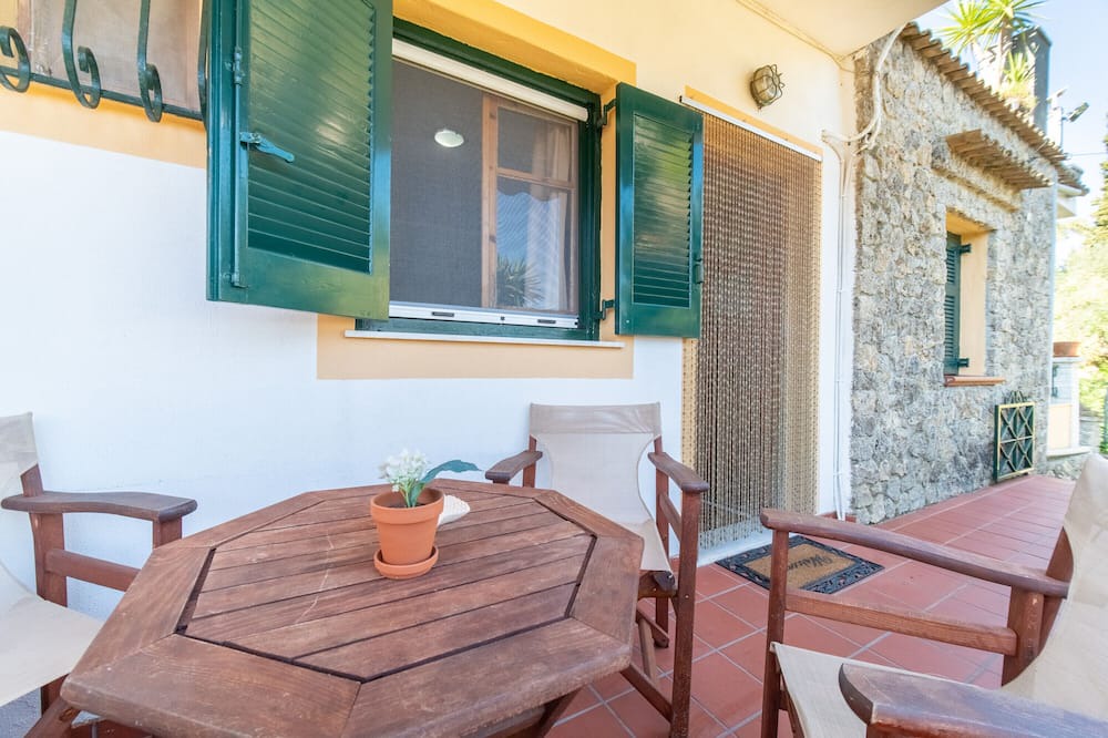 Photo of Patio Balcony in Vatos