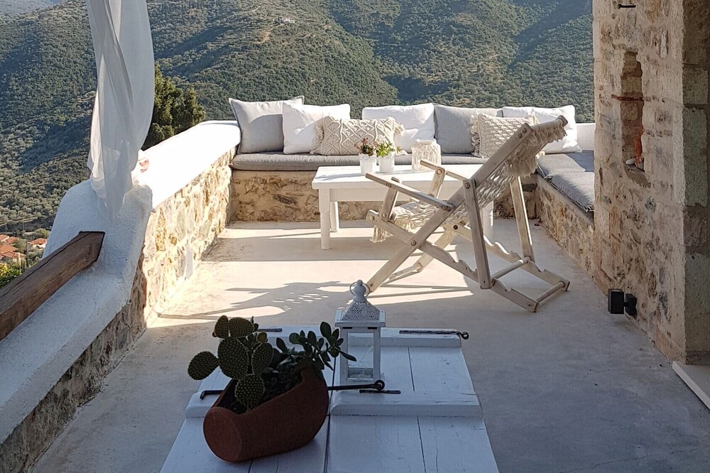 Photo of Patio Balcony in Livadi