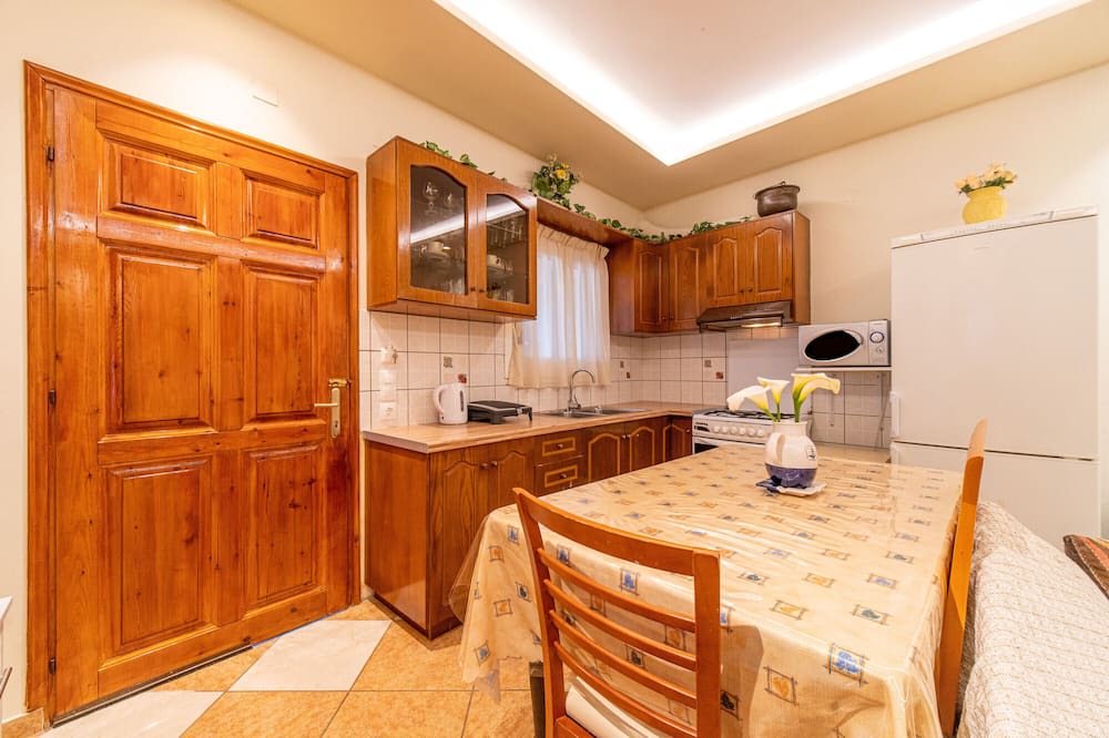 Photo of Kitchen in Kato Korakiana