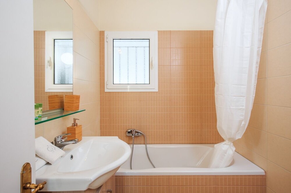 Photo of Bathroom in Acharavi
