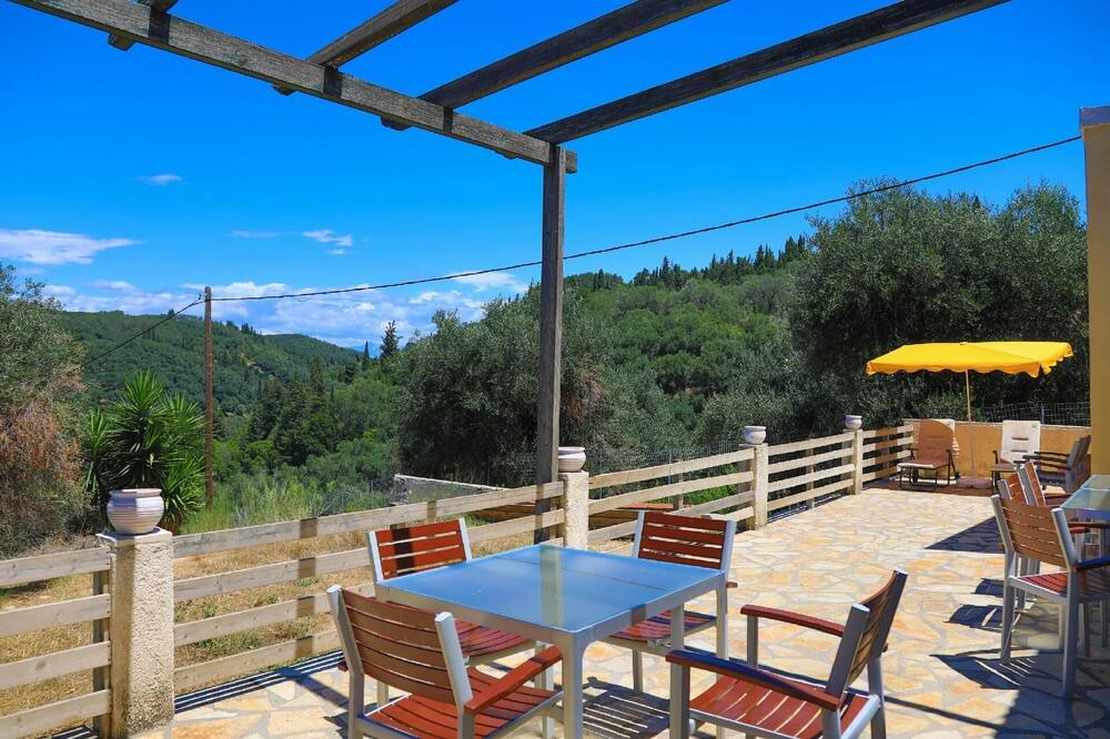 Photo of Outdoor in Magoulades