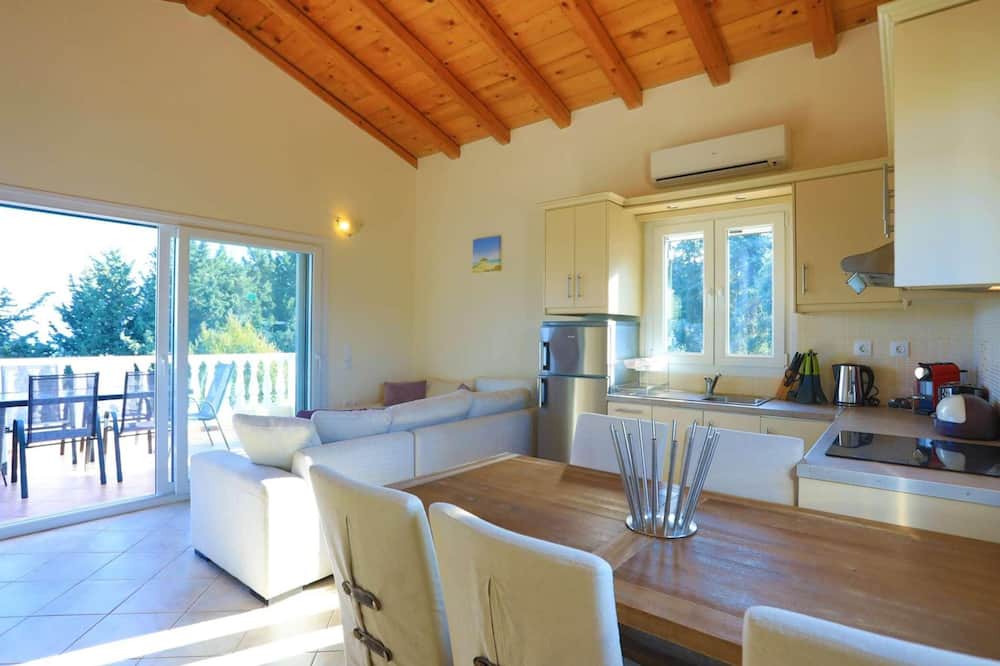 Photo of Kitchen in Astrakeri