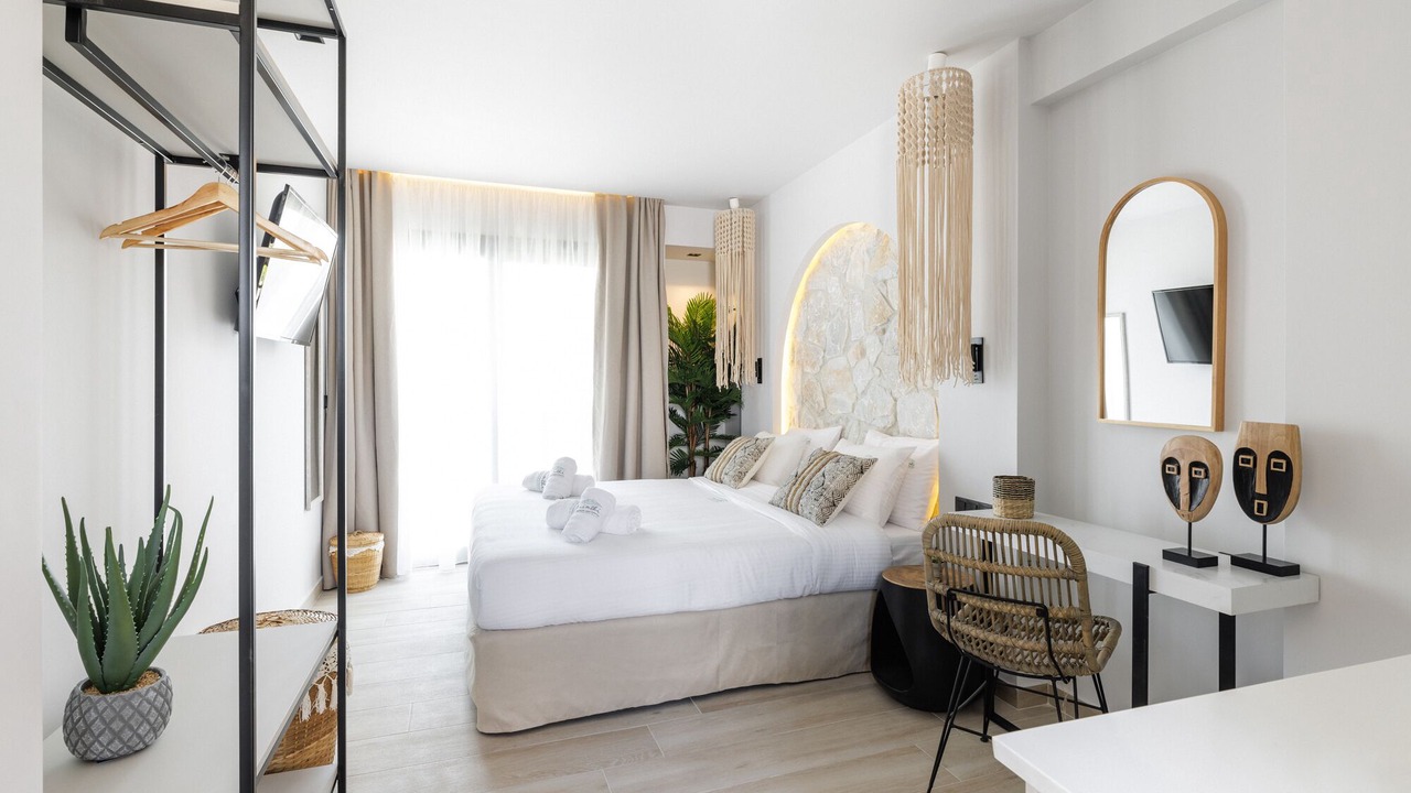 Photo of Bedroom in Polichrono