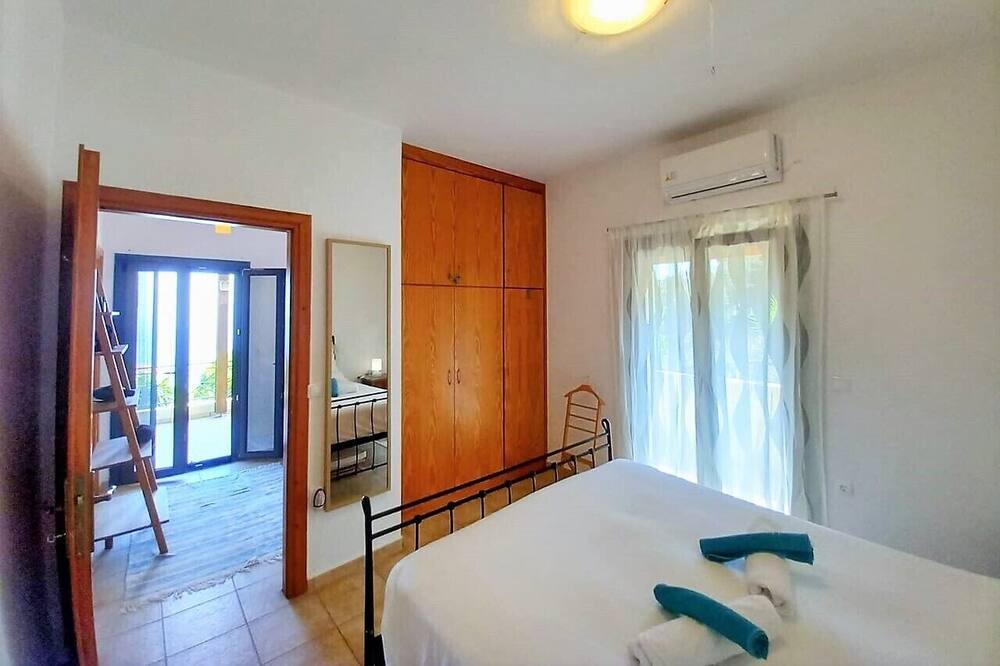 Photo of Bedroom in Kefalas