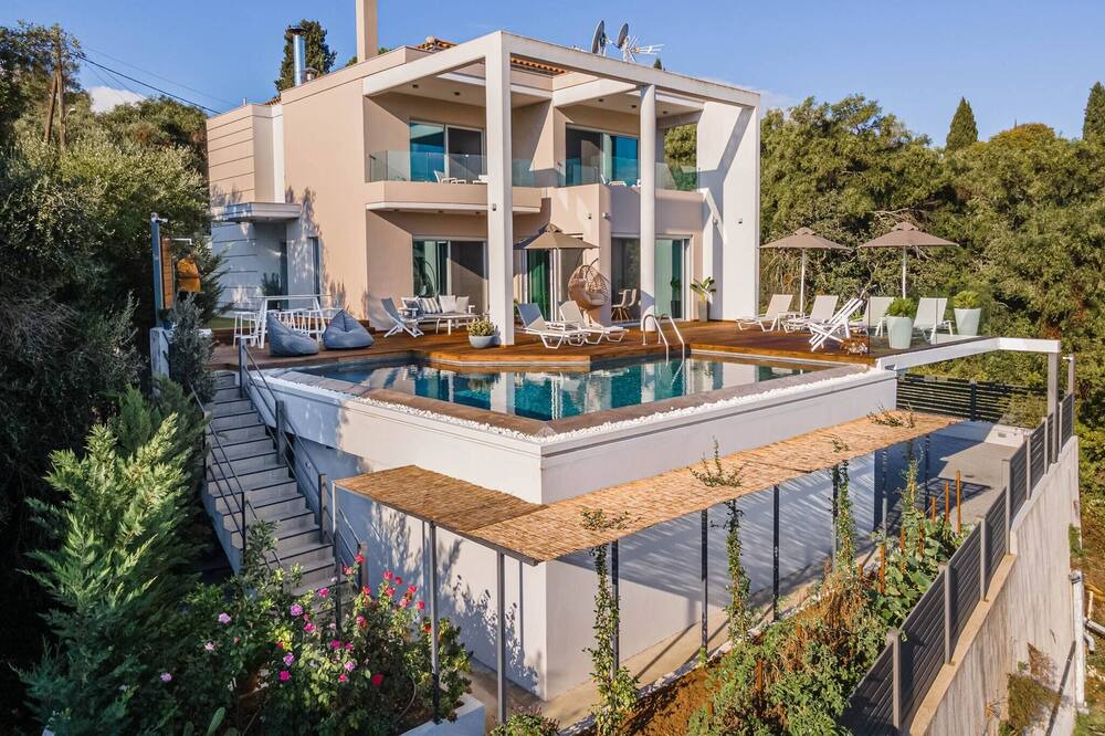 Photo of Outdoor in Afra