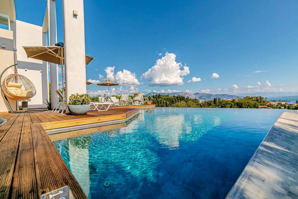 Photo of Outdoor in Afra