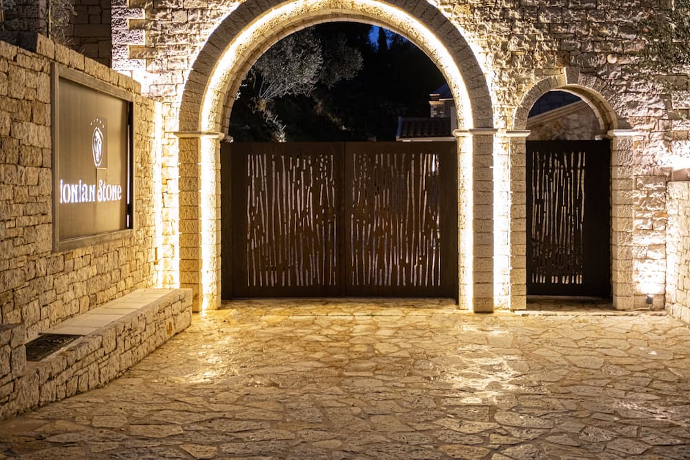 Photo of Outdoor in Peroulion