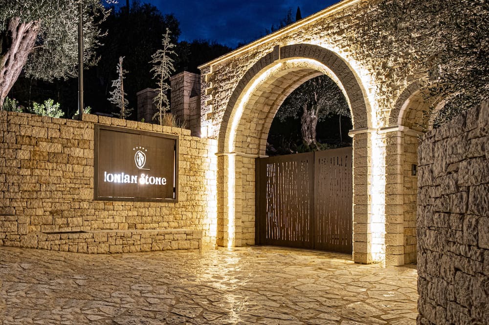 Photo of Outdoor in Peroulion