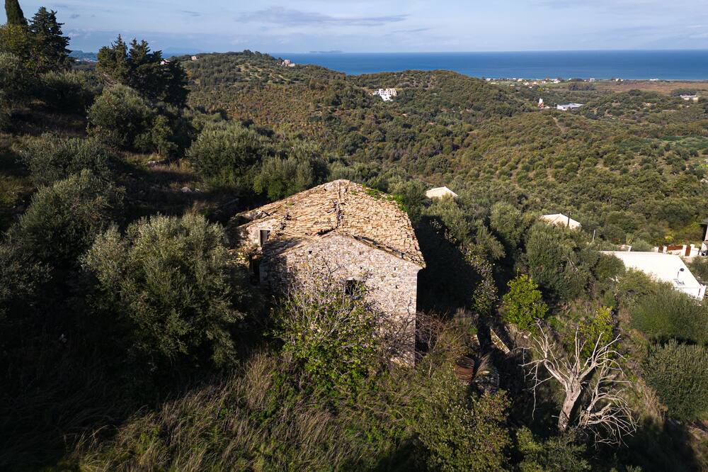 Photo of Outdoor in Peroulion