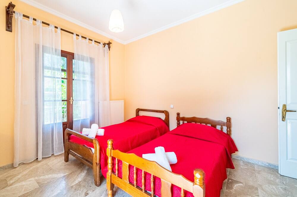 Photo of Bedroom in Kato Korakiana