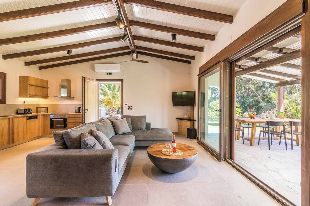 Photo of Livingroom in Chalikounas
