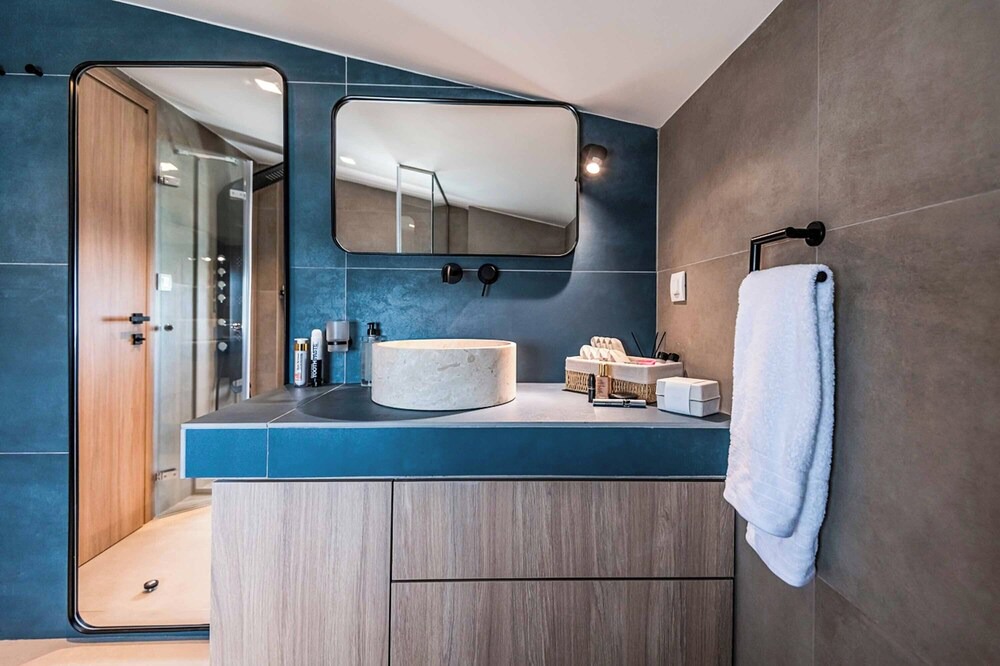 Photo of Bathroom in Tingaki