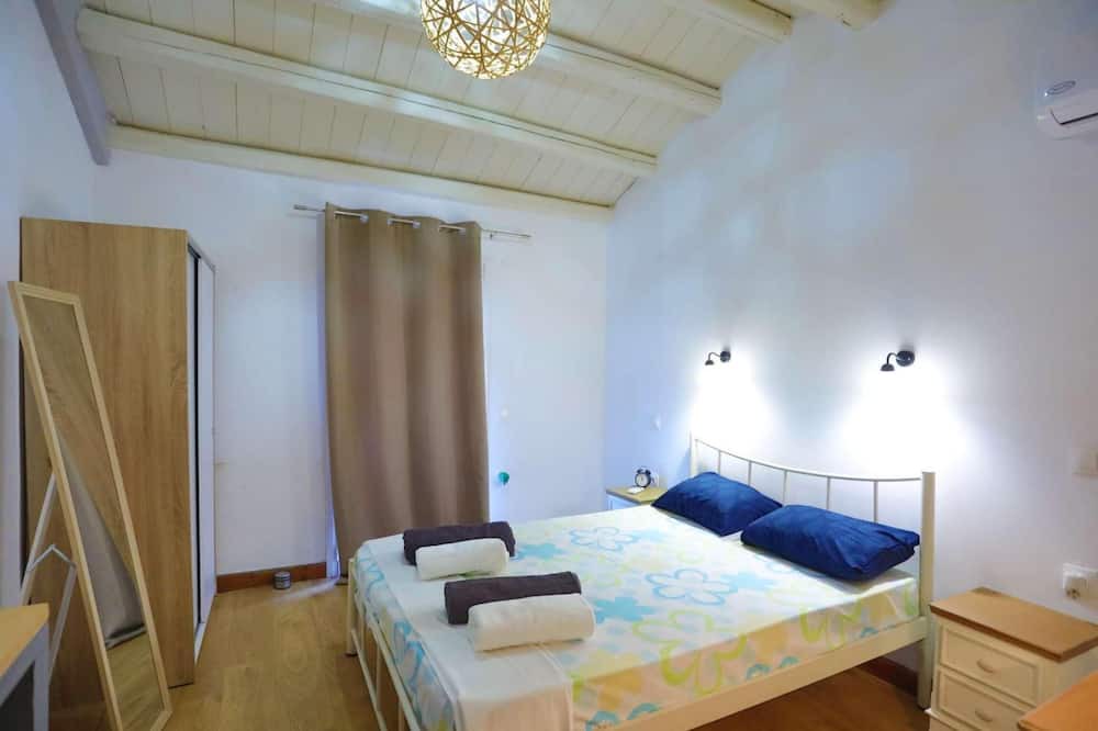 Photo of Bedroom in Sfakera