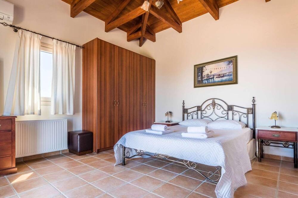 Photo of Bedroom in Kavallos