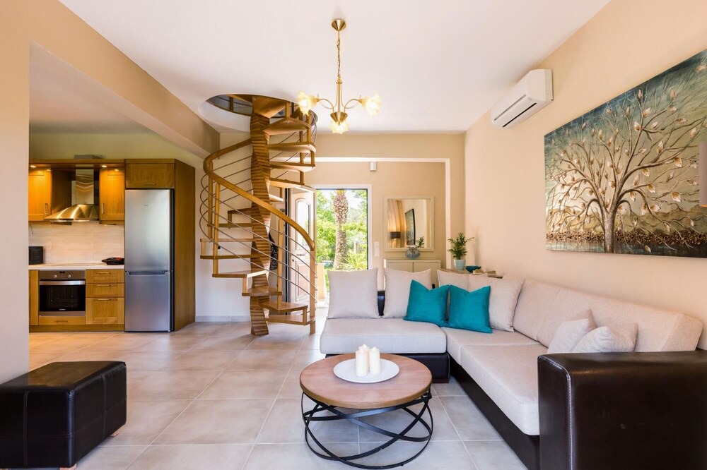 Photo of Livingroom in Acharavi