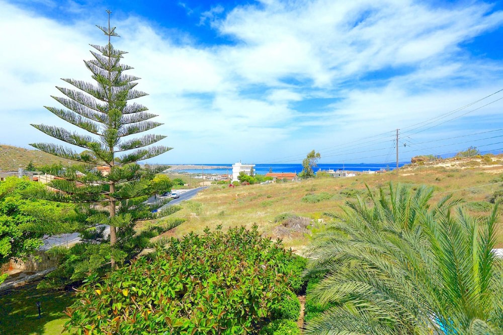 Photo of Outdoor in Karteros