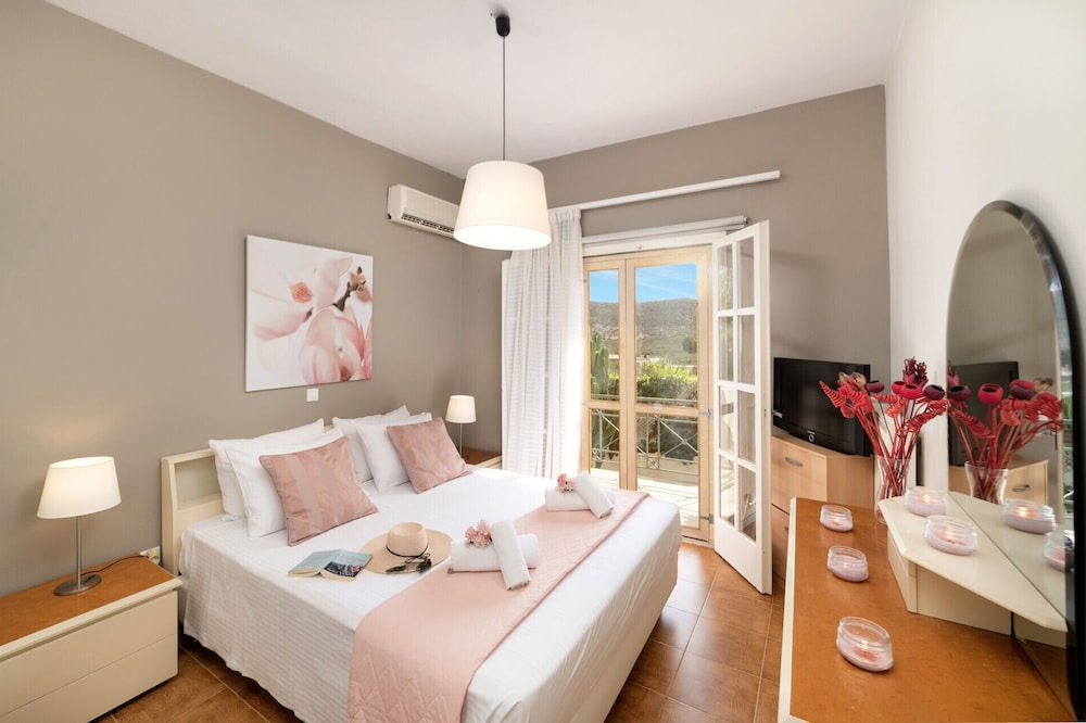 Photo of Bedroom in Flamouriana