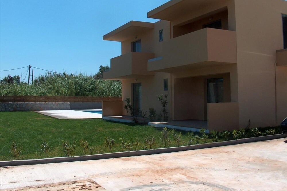 Photo of Outdoor in Gerani