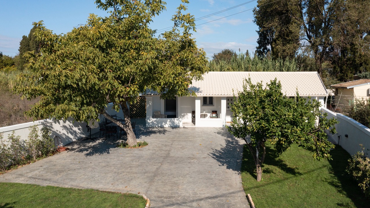 Photo of Outdoor in Alepou
