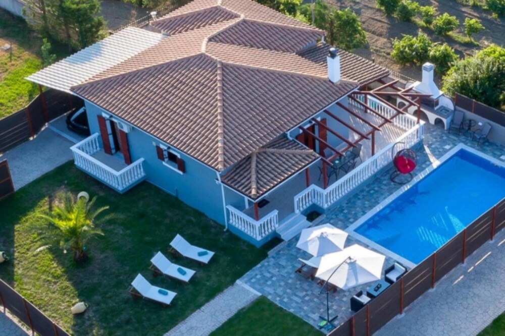 Photo of Outdoor in Neromilos