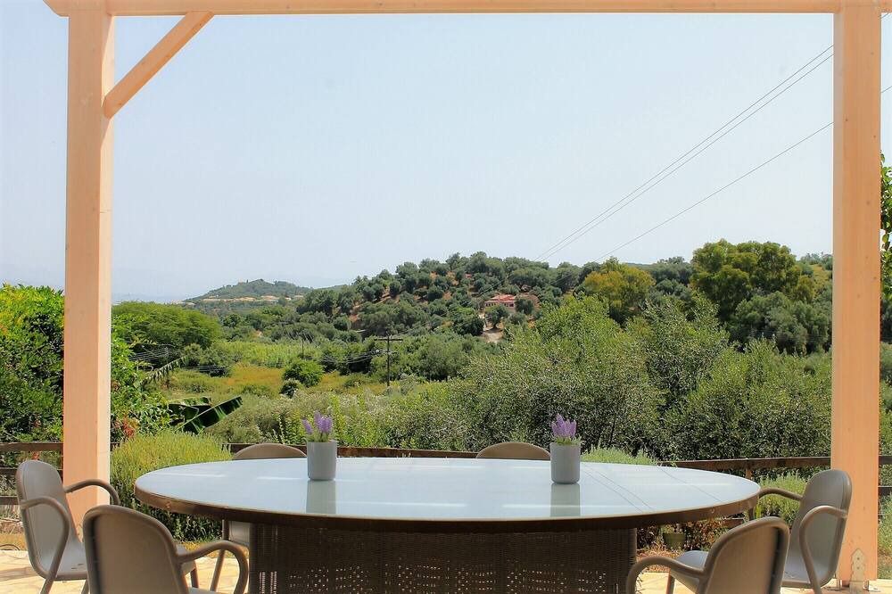 Photo of Outdoor in Peroulion
