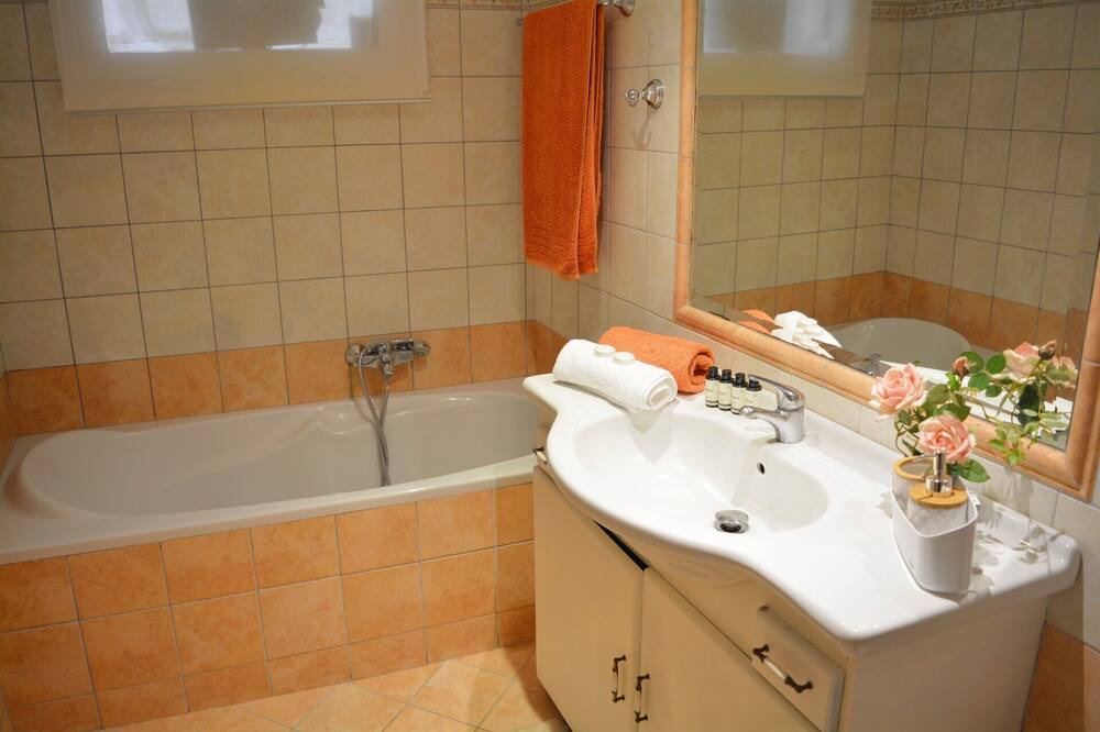 Photo of Bathroom in Potamos