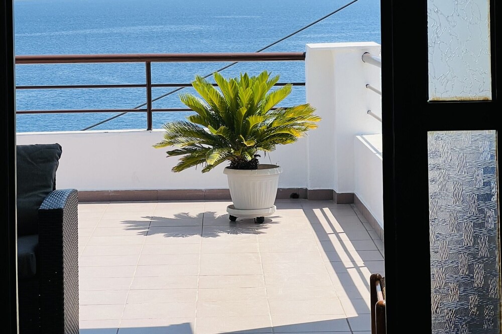 Photo of Outdoor in Adamas