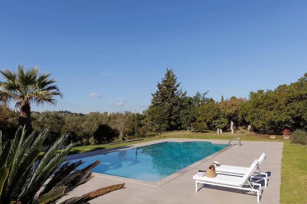 Photo of Outdoor in Achilleio