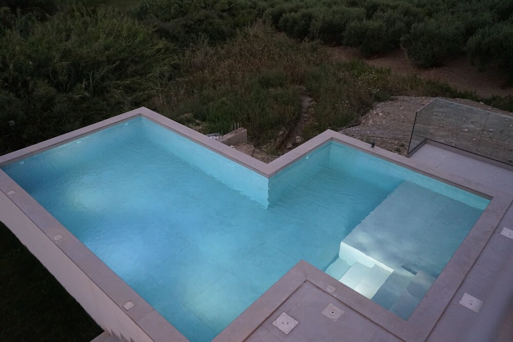 Photo of Outdoor in Exopoli