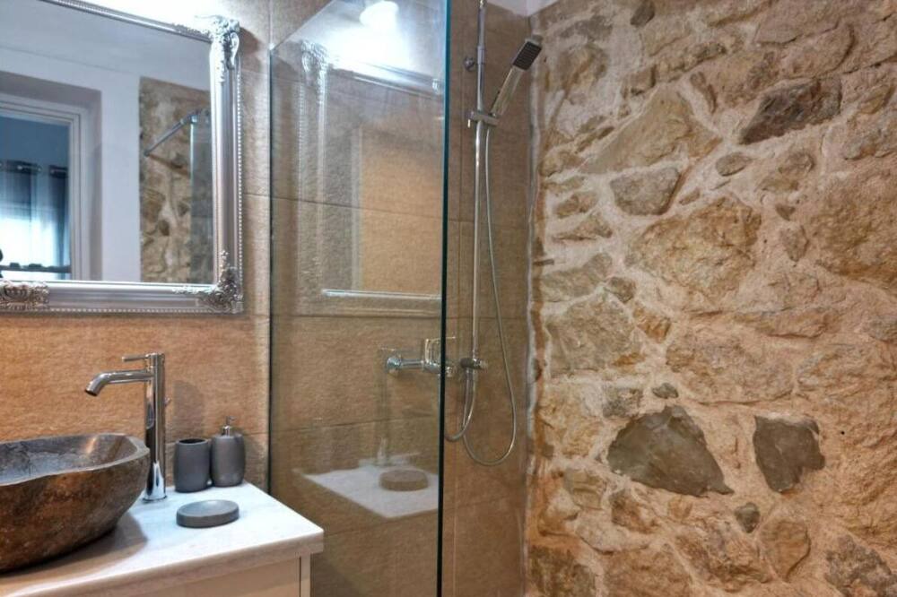 Photo of Bathroom in Kanoni