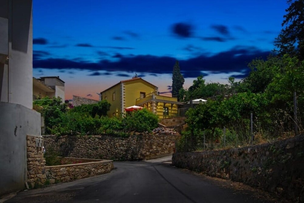Photo of Outdoor in Maroulas
