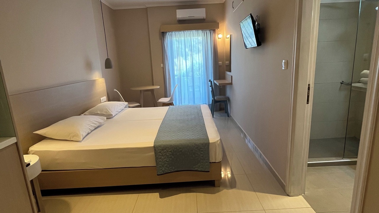 Photo of Bedroom in Gialos