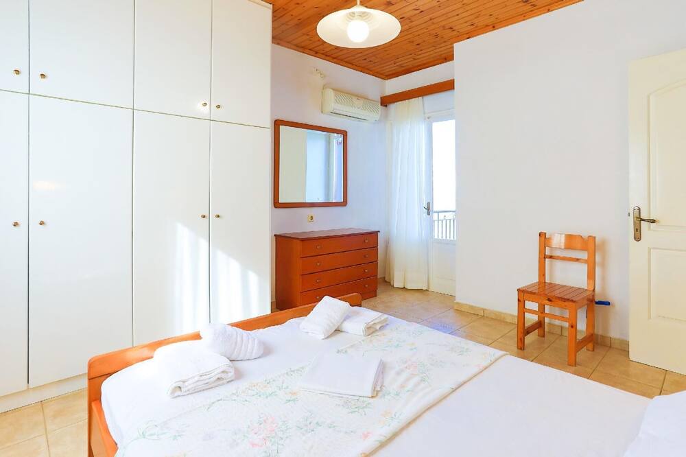 Photo of Bedroom in Lakka