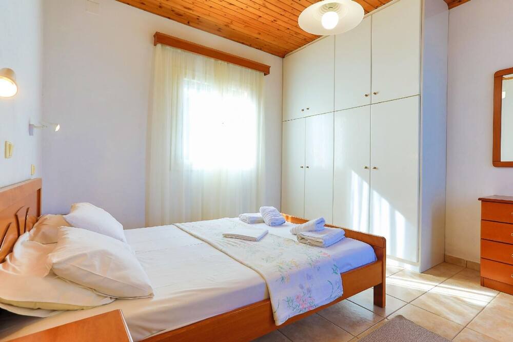 Photo of Bedroom in Lakka