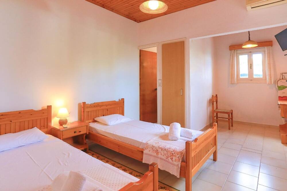 Photo of Bedroom in Lakka