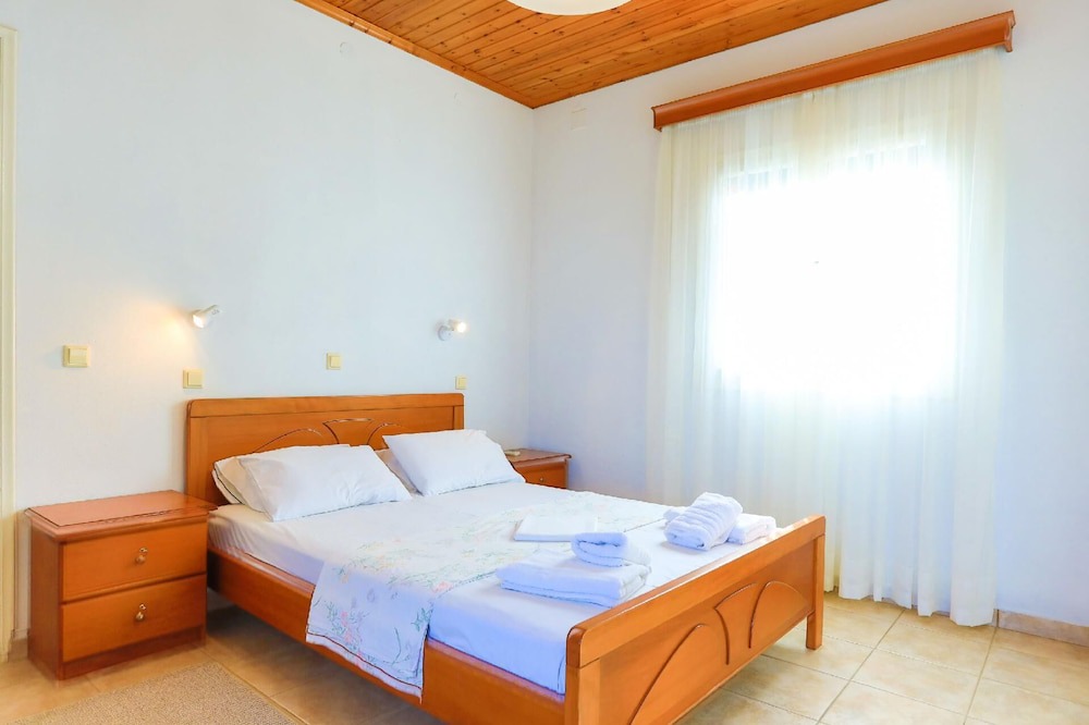 Photo of Bedroom in Lakka