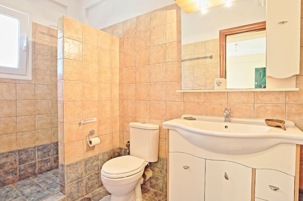 Photo of Bathroom in Agni